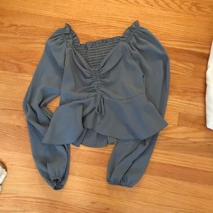 Cute lil flowy top